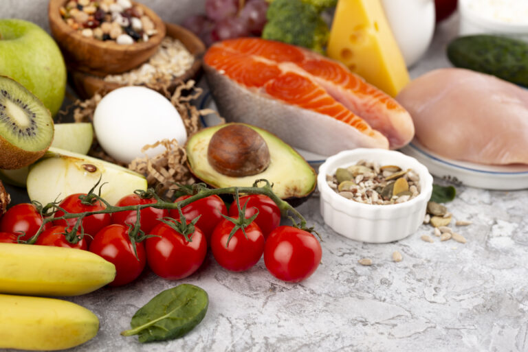 Os principais nutrientes para manter uma alimentação saudável e equilibrada
